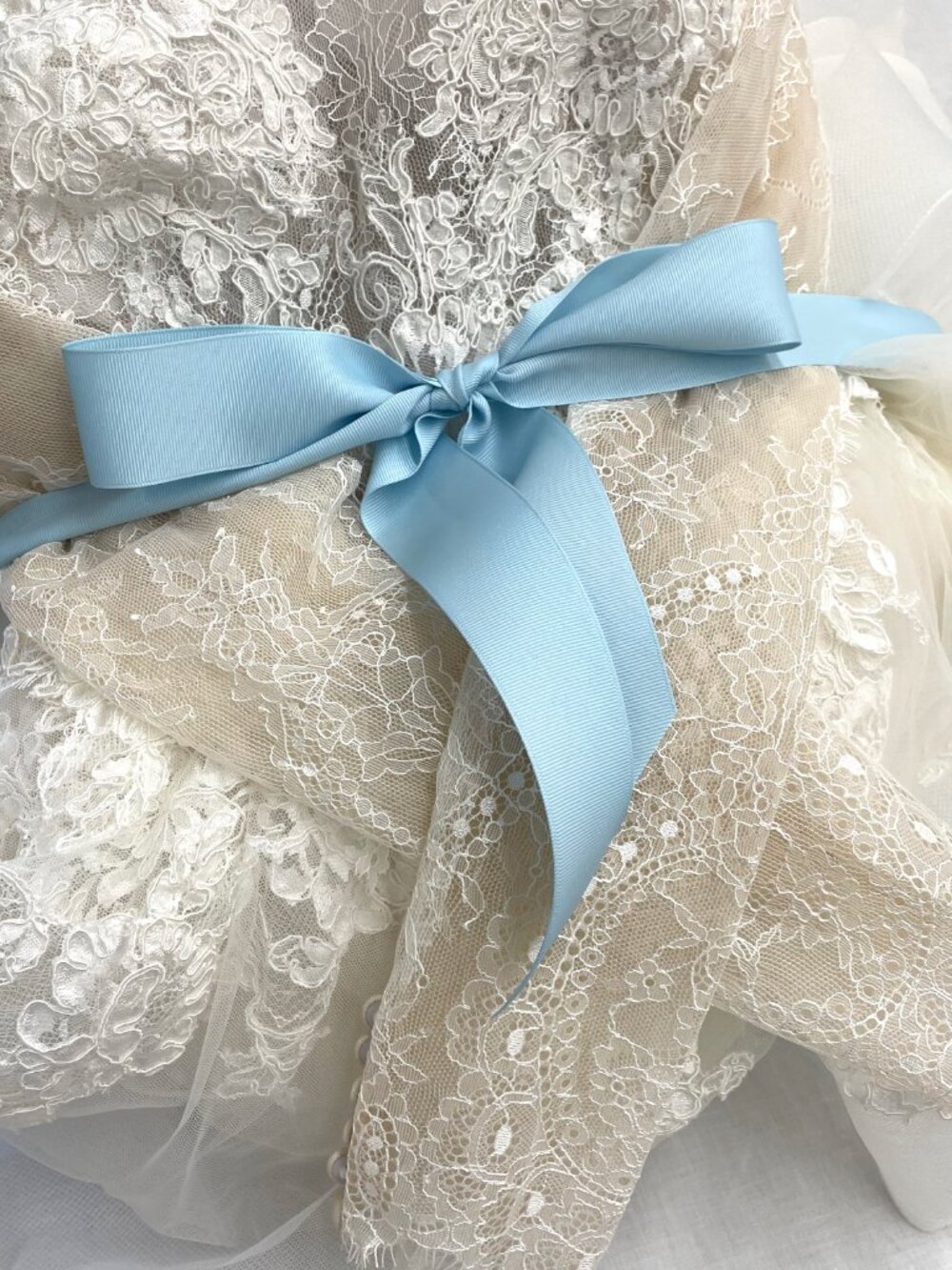 Monique Lhuillier Bliss Tiered Ballgown Wedding Dress - Picture 10 of 13
